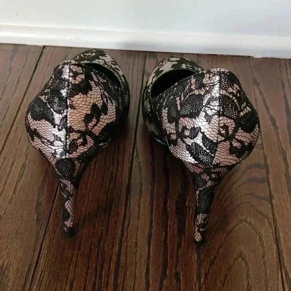 Ann Taylor Women’s 8 Black Lace Shimmer Pink Pump w/3.5” Heel - NEW IN BOX!! - Picture 4 of 11